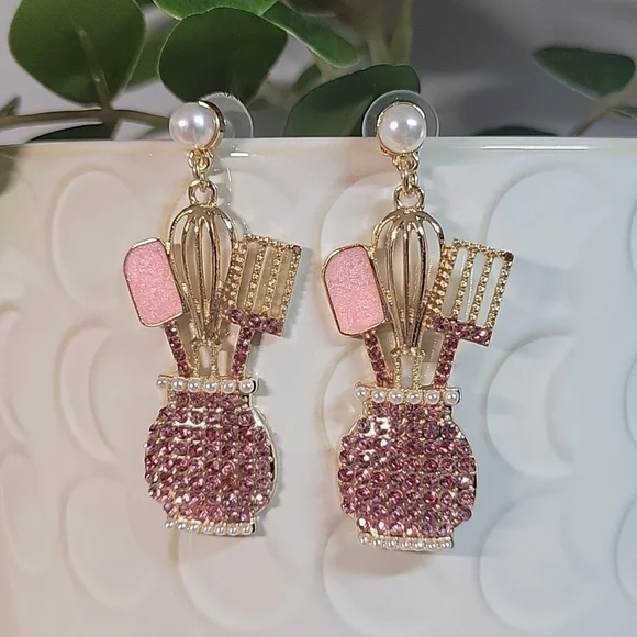Glam Baker Crystal Shimmer Drop Earrings - Picture 1 of 8